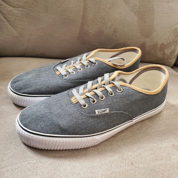 Tomy Genuine Tomy Classics Takkies Men's Shoes size 10 Herringbone - Picture 1 of 6